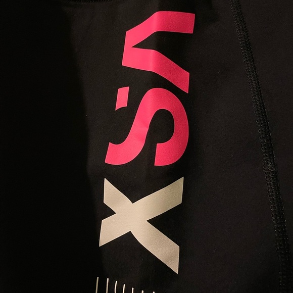 Vs. pink VSX Knockout leggings-medium EUC - Picture 5 of 9